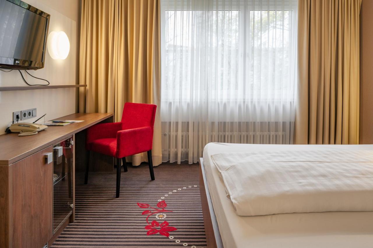 Hotel Fuchsen Kirchheim unter Teck Bagian luar foto