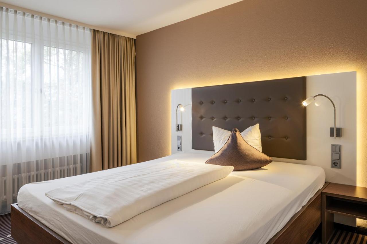 Hotel Fuchsen Kirchheim unter Teck Bagian luar foto