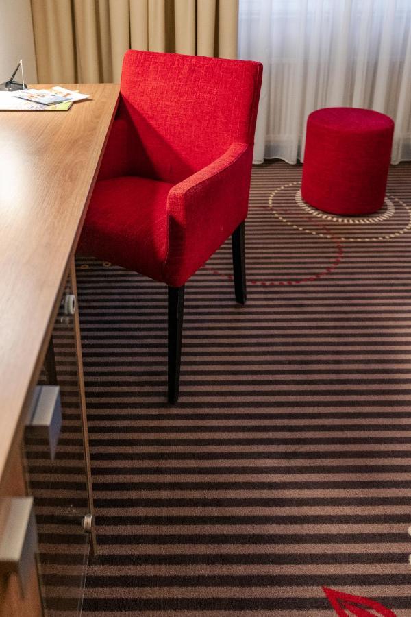 Hotel Fuchsen Kirchheim unter Teck Bagian luar foto