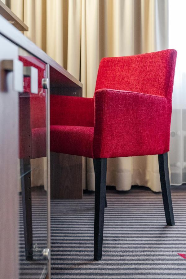 Hotel Fuchsen Kirchheim unter Teck Bagian luar foto