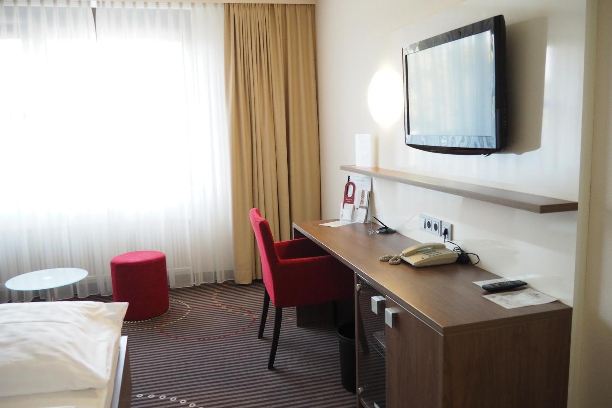 Hotel Fuchsen Kirchheim unter Teck Bagian luar foto