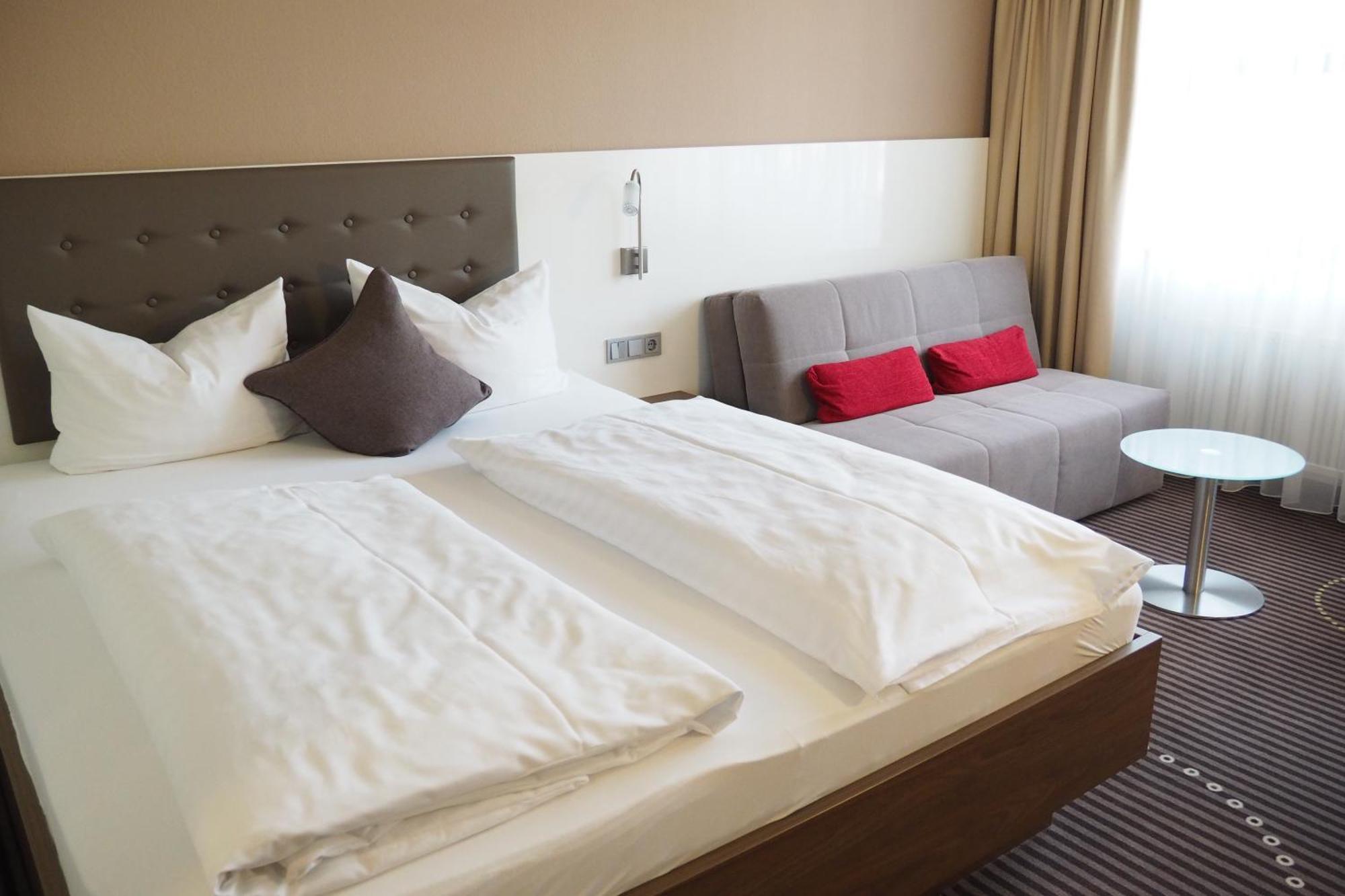 Hotel Fuchsen Kirchheim unter Teck Bagian luar foto