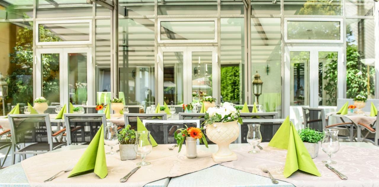 Hotel Fuchsen Kirchheim unter Teck Bagian luar foto