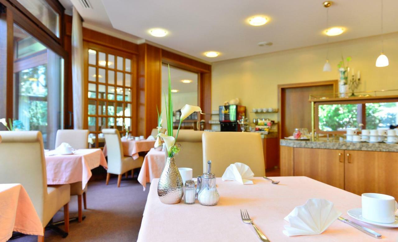 Hotel Fuchsen Kirchheim unter Teck Bagian luar foto
