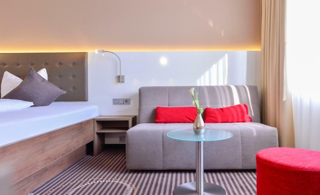 Hotel Fuchsen Kirchheim unter Teck Bagian luar foto